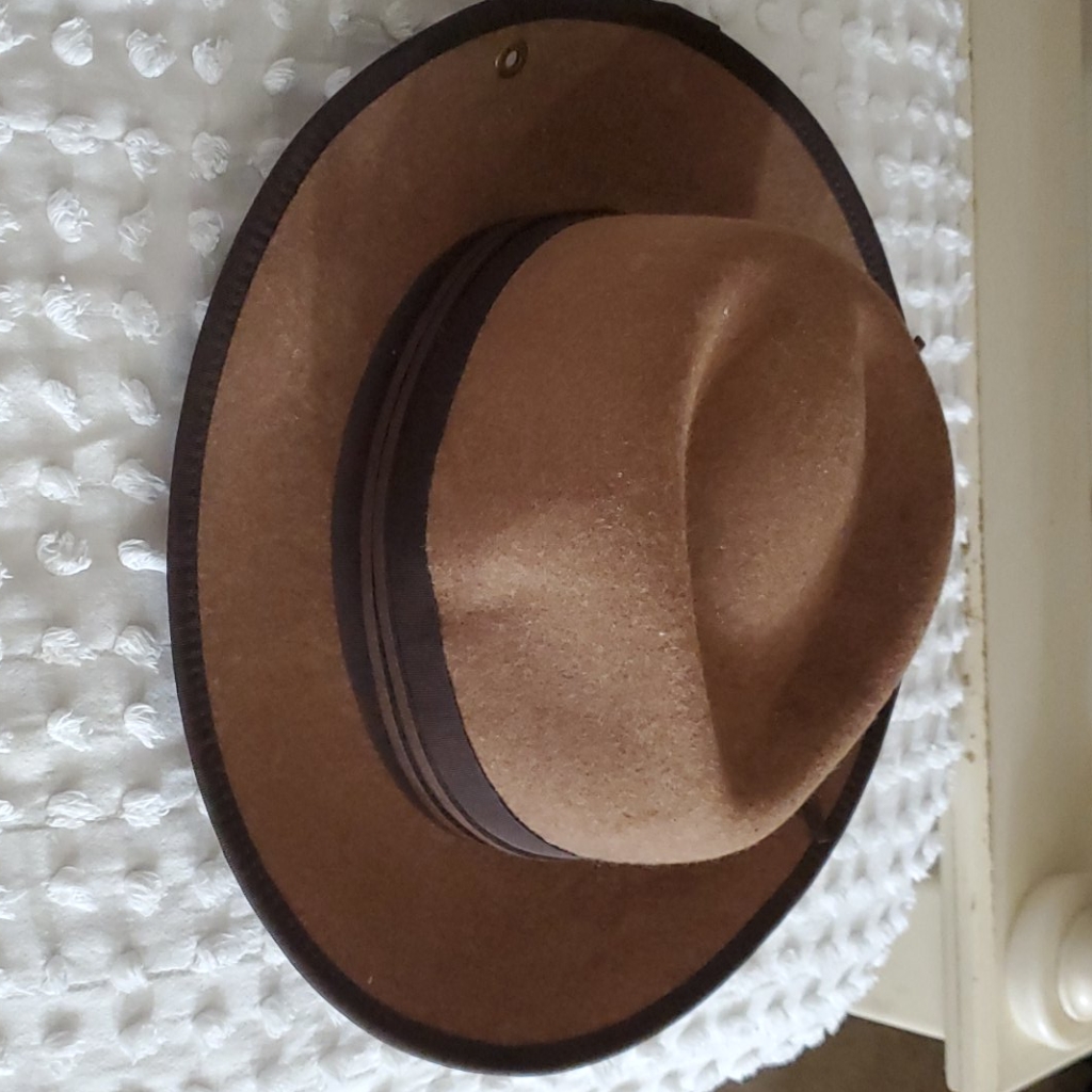Tan/Brown Hat